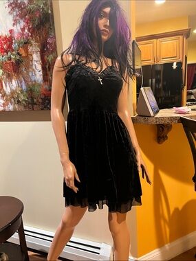 Gothic  Black Velvet Party Dress S Elegant Sleeveless A-Line nwot